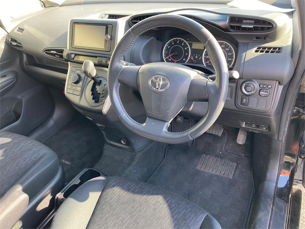 2010 Toyota Wish 1.8X HID Selection Carousel 9