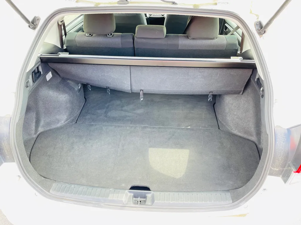 2017 Toyota Corolla FIELDER Carousel 4