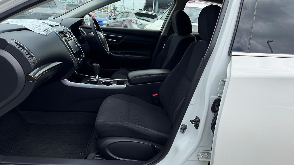 2014 Nissan Teana PUSH START Carousel 1