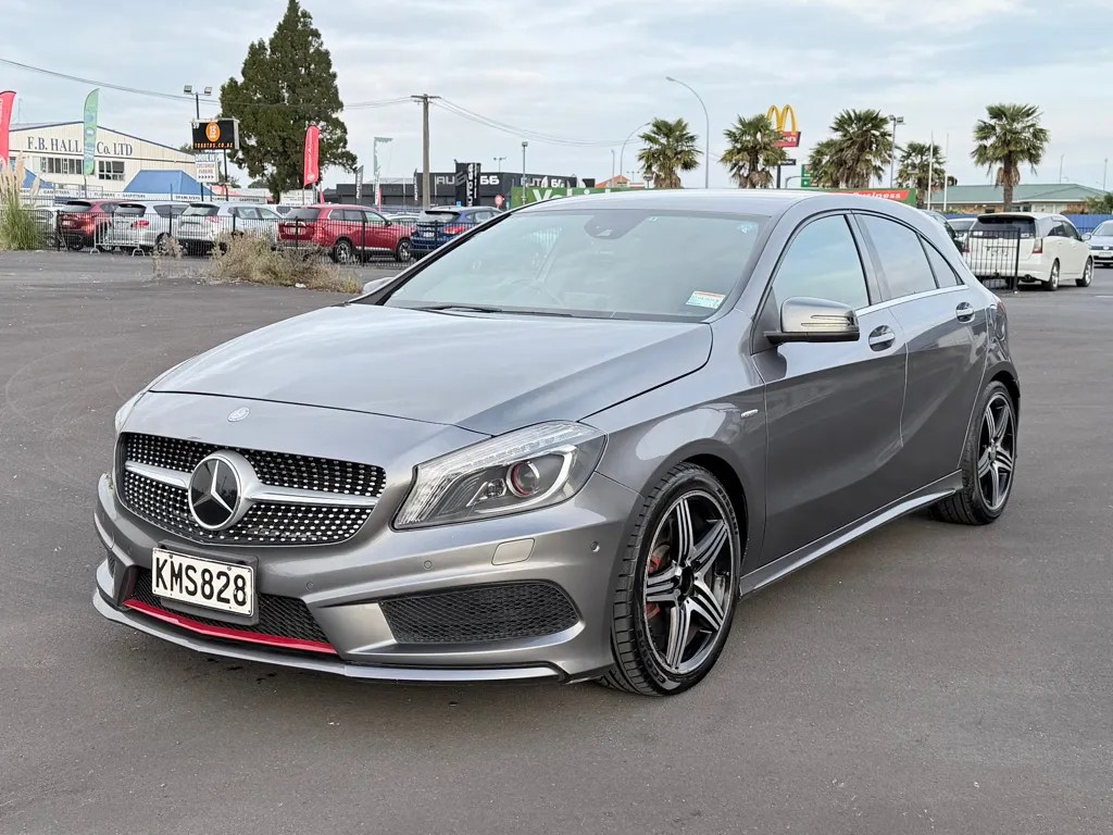 2015 Mercedes-benz A 250 AMG Sport 4Matic Carousel 8
