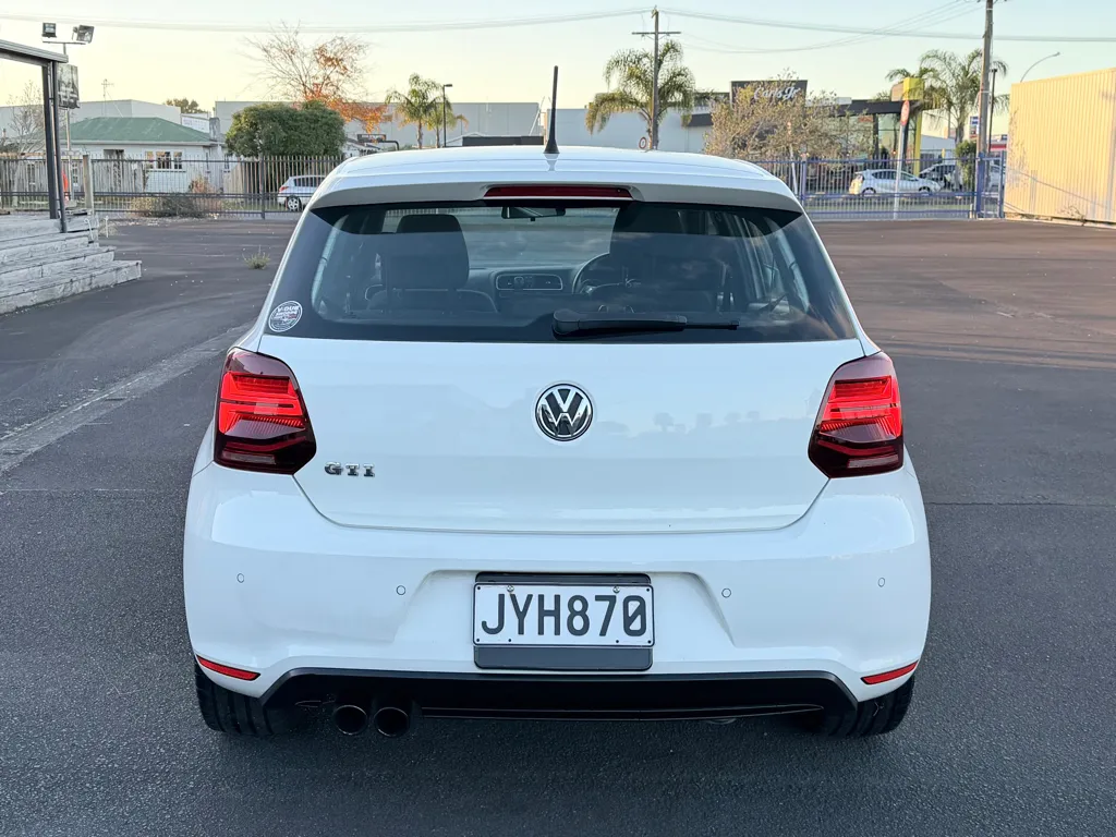 2011 Volkswagen Polo GTI  Carousel 5