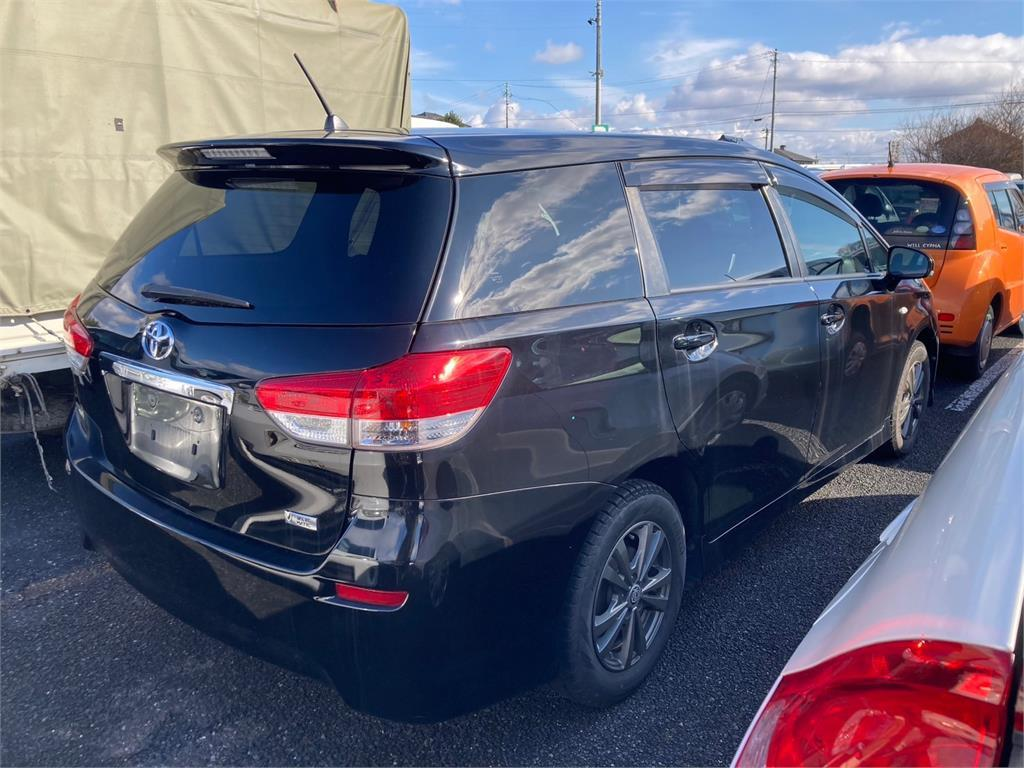 2010 Toyota Wish 1.8X HID Selection Carousel 5