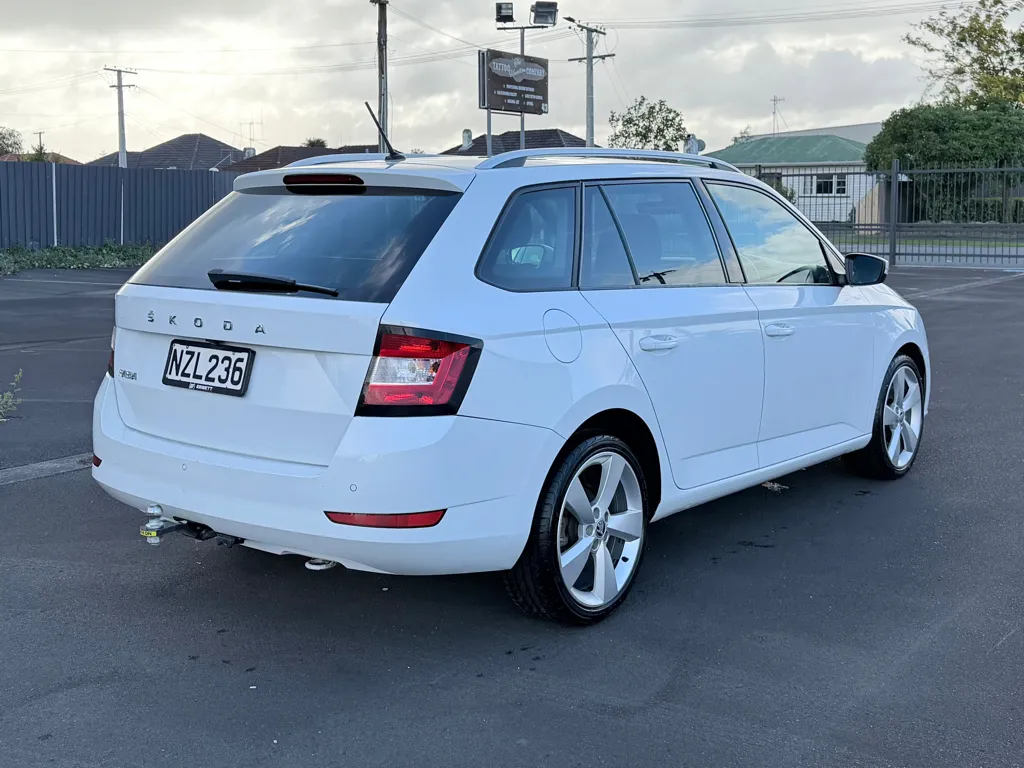 2022 Skoda Fabia Ambition 81KW 1.0P TSi ~Fuel Saver~ Carousel 7