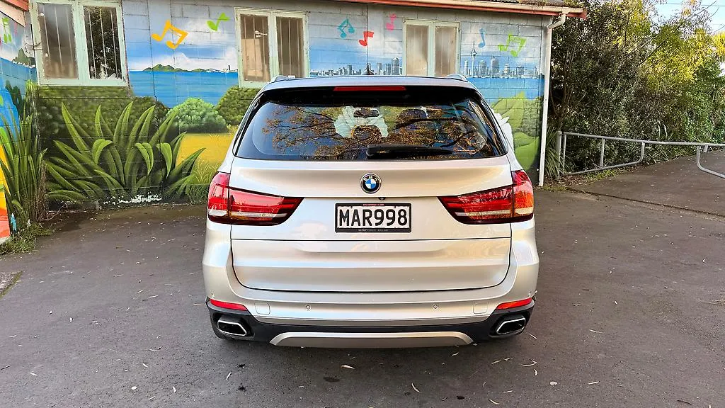 2015 Bmw X5 XDRIVE50I LED SR Carousel 5