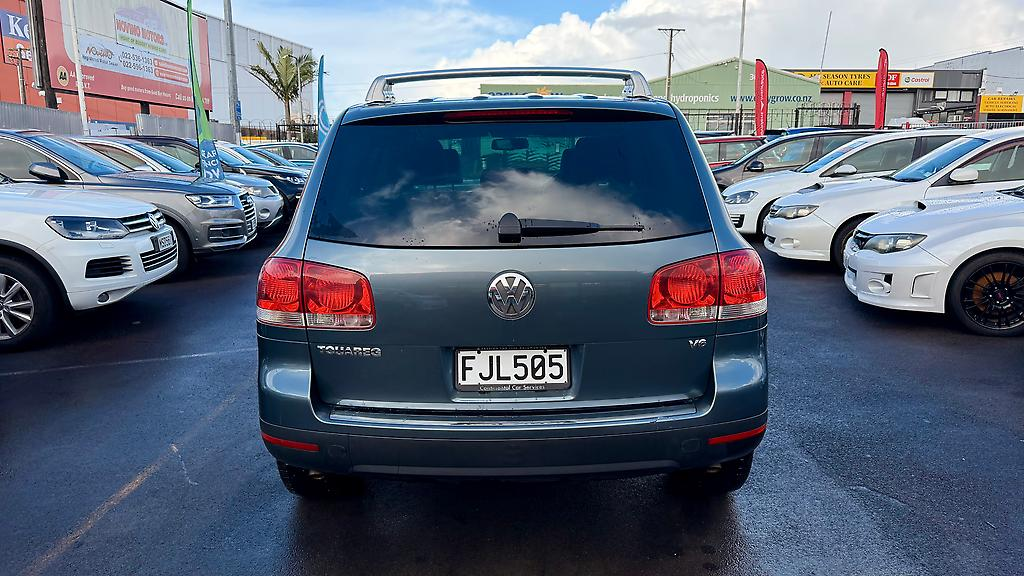2004 Volkswagen Touareg V6 4WD Carousel 5
