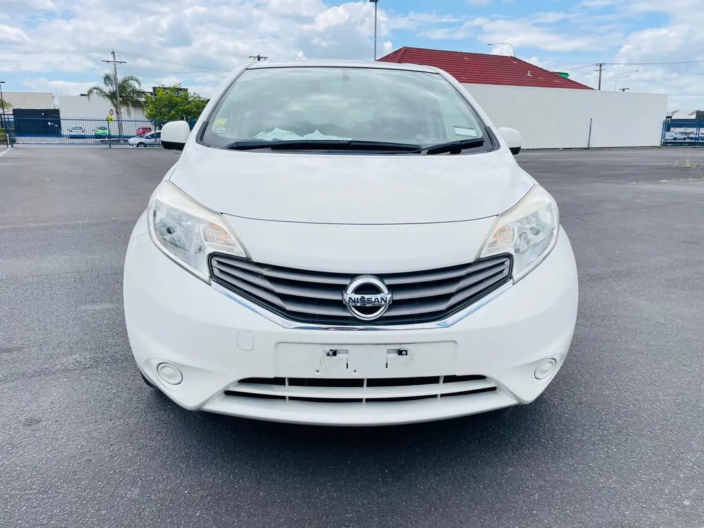 2013 Nissan Note FUEL SAVER Carousel 9