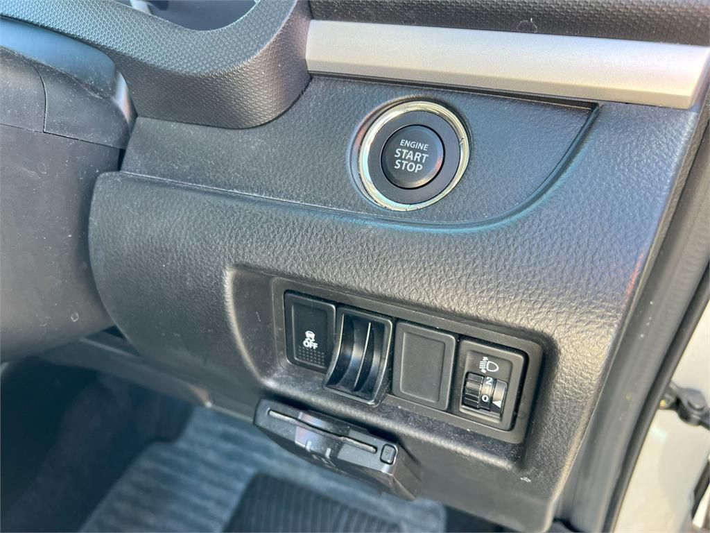 2013 Suzuki Swift XG Carousel 2