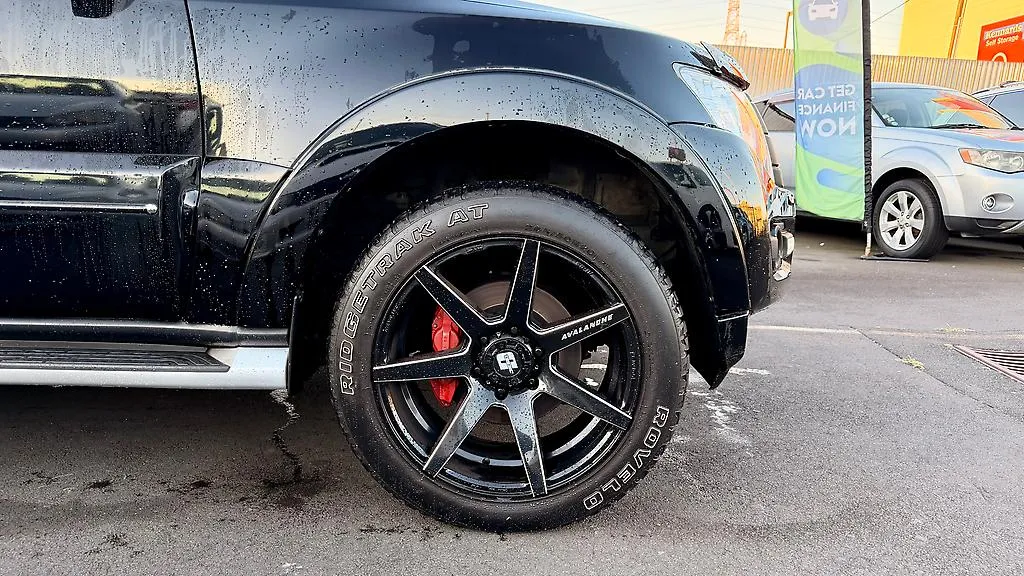 2017 Mitsubishi Pajero PAJERO SUBMODEL EXCEED 3.2D Carousel 7