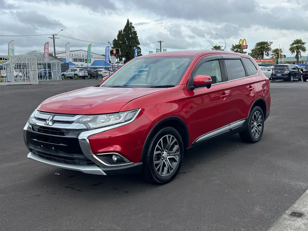 2016 Mitsubishi Outlander  Carousel 8