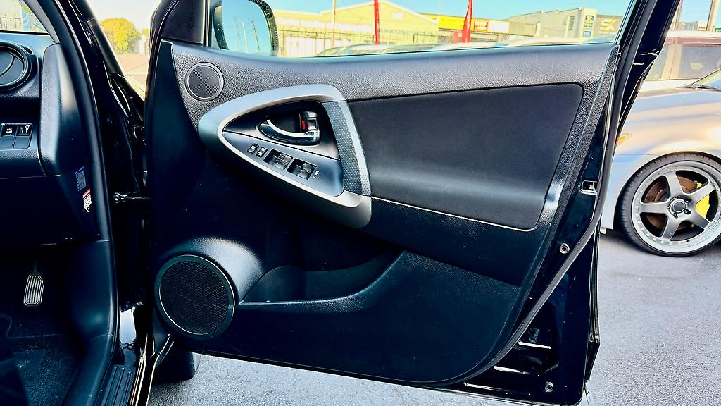 2010 Toyota Rav4 CARPLAY Carousel 2