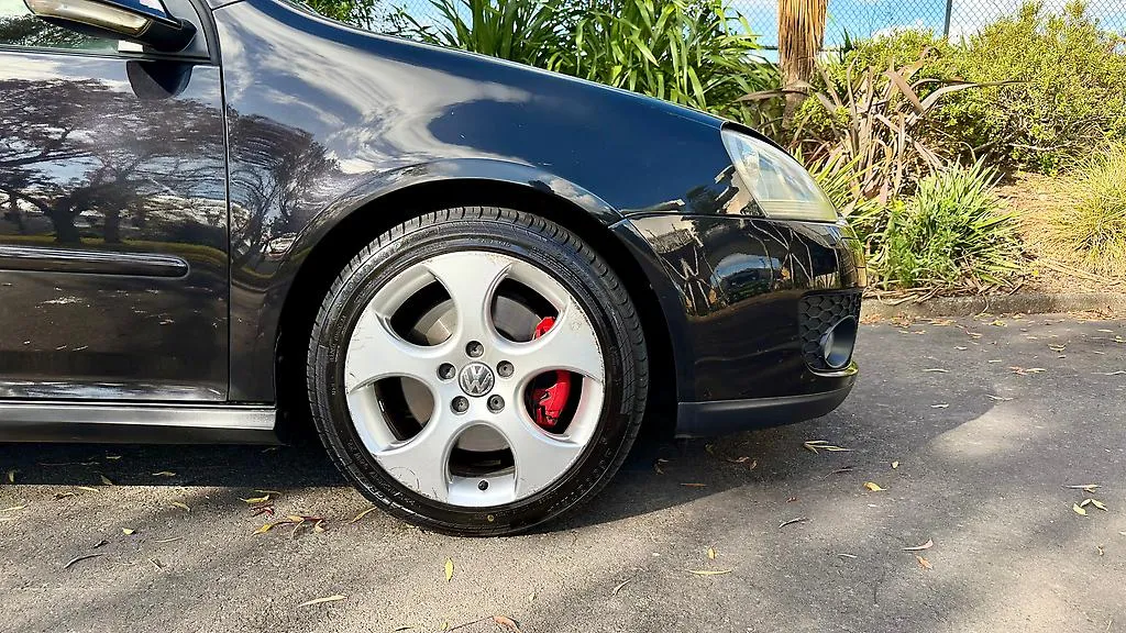 2009 Volkswagen Golf GTI…Finance Available Carousel 6