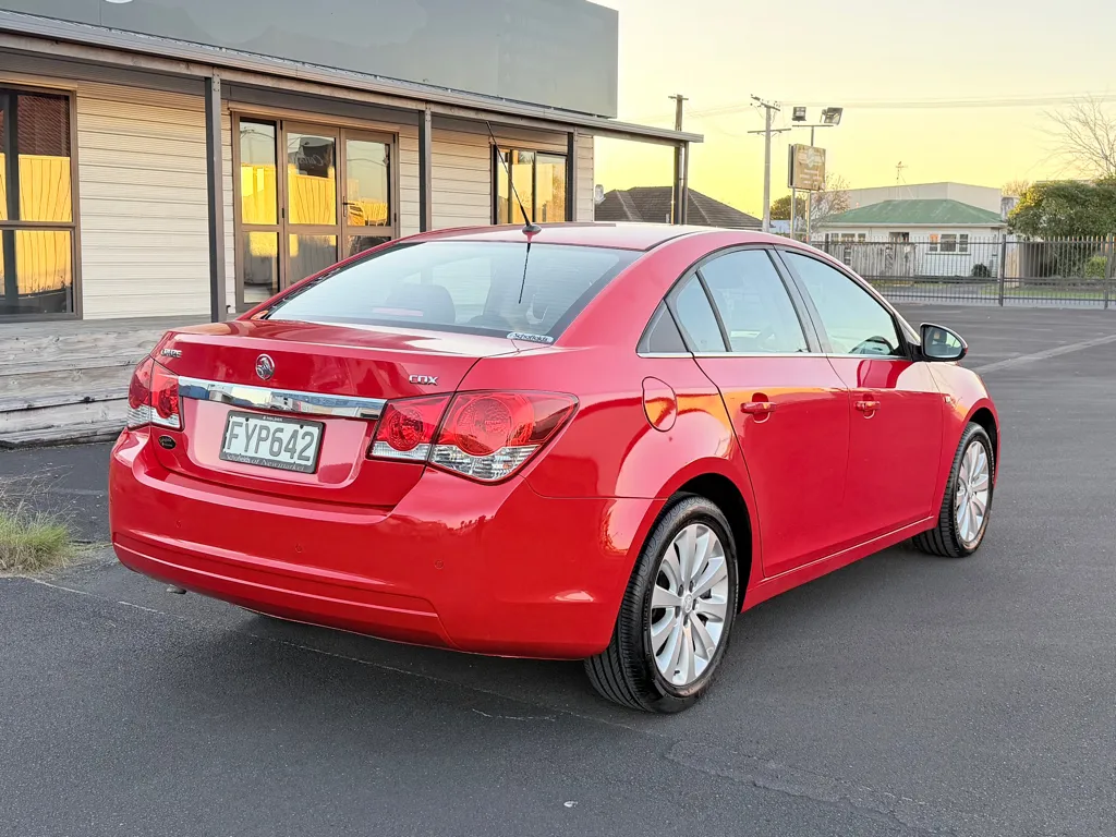 2011 Holden Cruze CDX (Top Spec) 1.8L Sedan, 1 Owner, Full History Carousel 4
