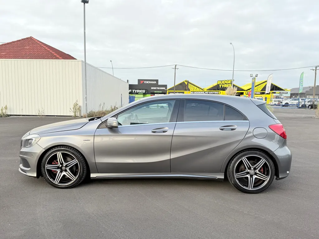 2015 Mercedes-benz A 250 AMG Sport 4Matic Carousel 7