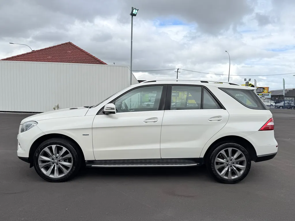 2012 Mercedes-benz Ml 350 3.0L V6 Bluetec ~ NZ New Carousel 3