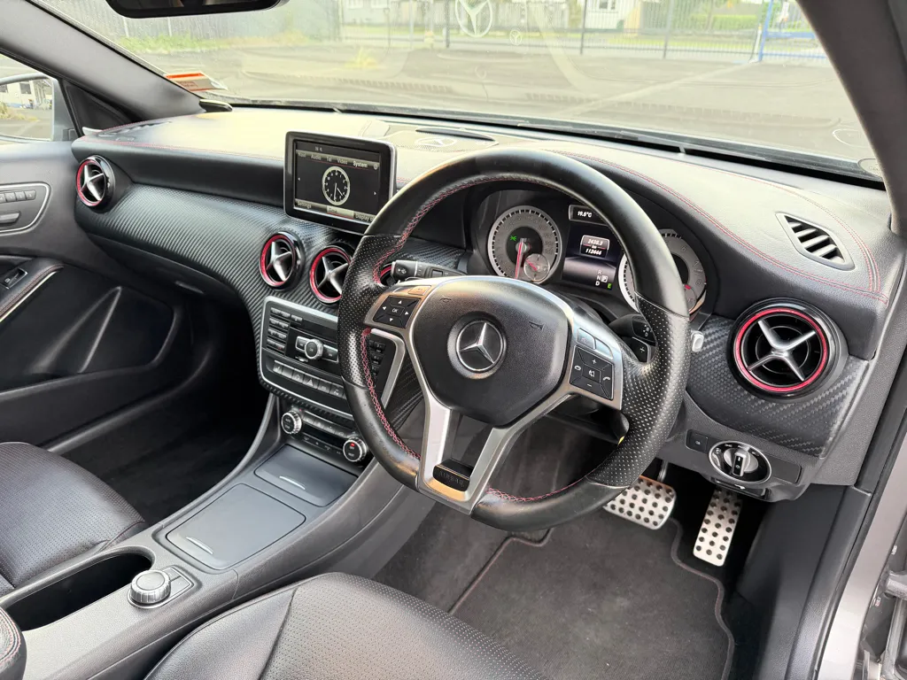 2015 Mercedes-benz A 250 AMG Sport 4Matic Carousel 2