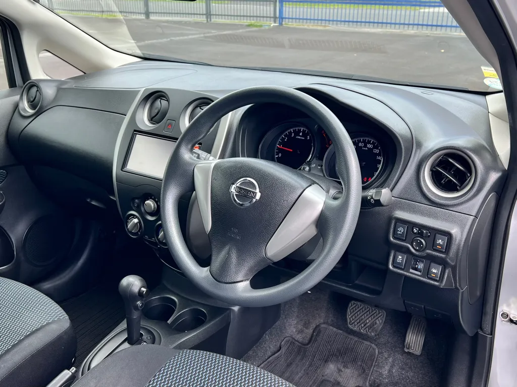 2016 Nissan Note X Carousel 2