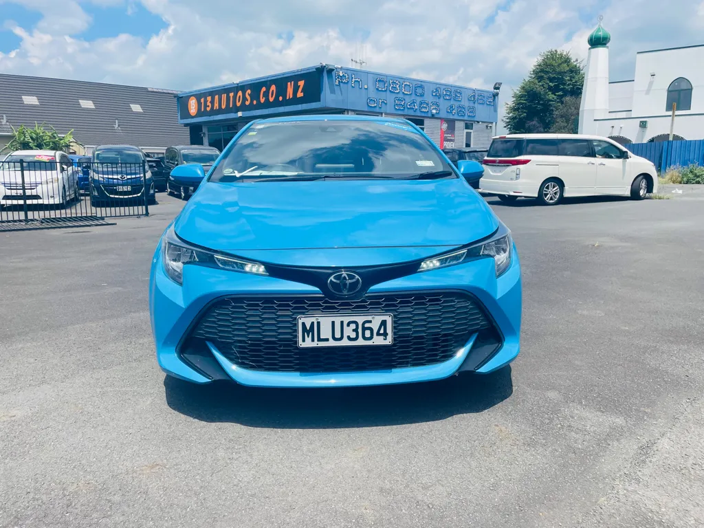 2019 Toyota Corolla GX 2.0 .. LOW KMS Carousel 9