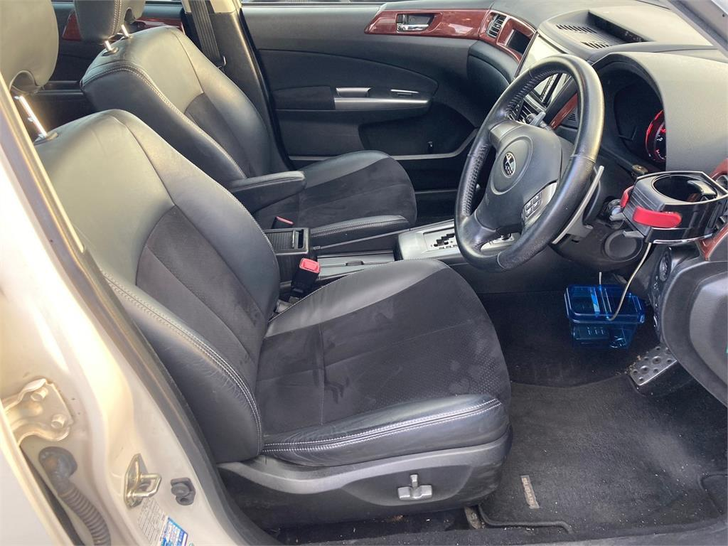2013 Subaru Exiga 2.5i Eyesight 4WD Alcantara Selection Carousel 1