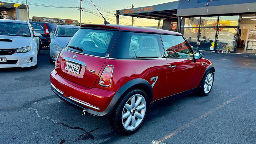 2006 Bmw Mini COOPER Carousel 4