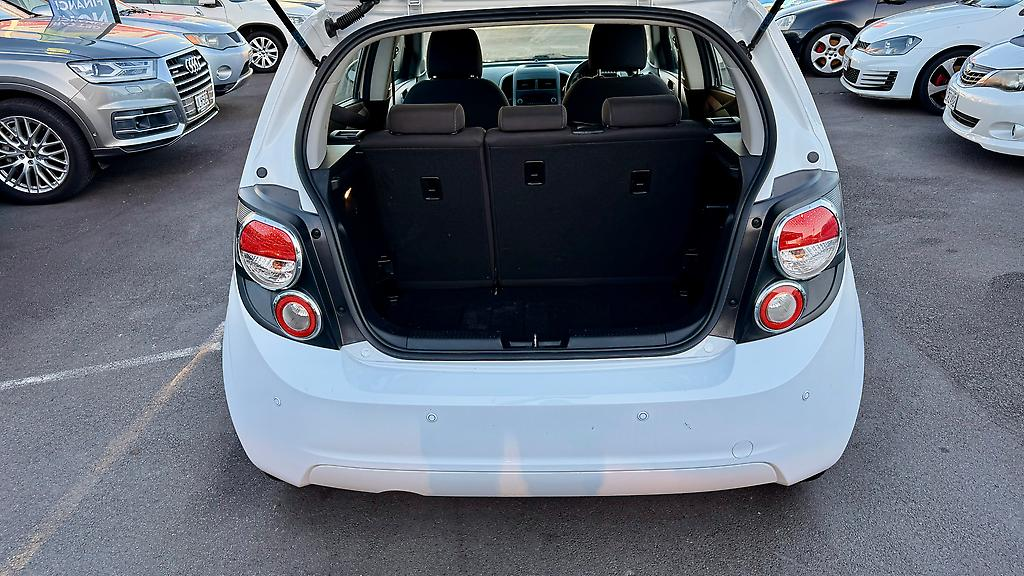 2016 Holden Barina CD Carousel 9