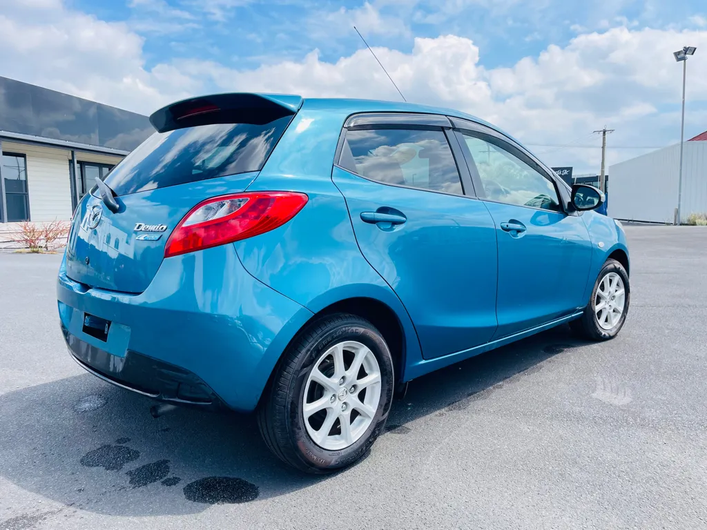 2012 Mazda Demio LOW KMS Carousel 7
