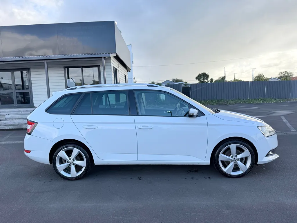 2022 Skoda Fabia Ambition 81KW 1.0P TSi ~Fuel Saver~ Carousel 8
