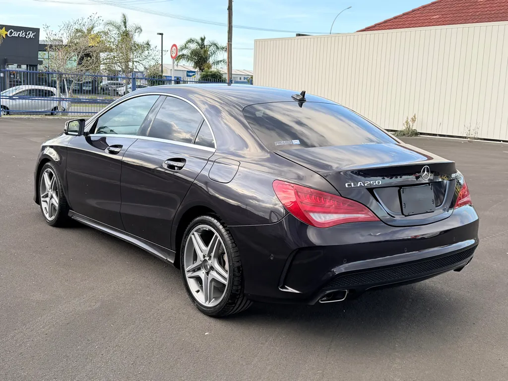 2014 Mercedes-benz Cla 250 Only 21K km! Pristine CLA250 AMG Line Carousel 6