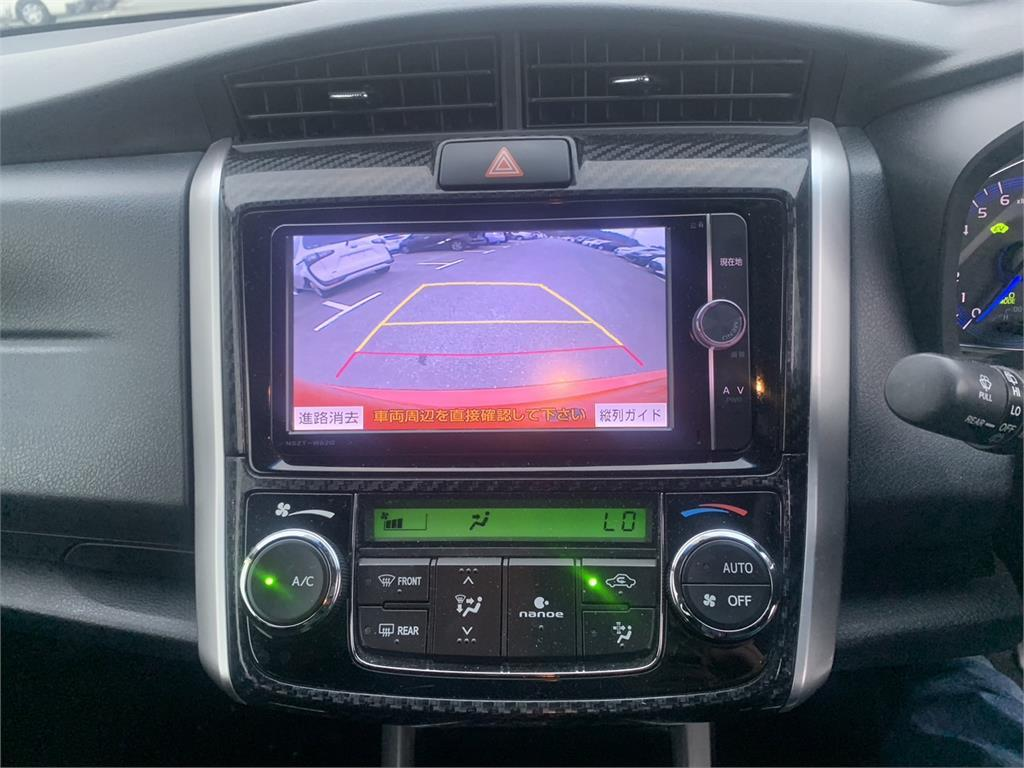 2013 Toyota Corolla Hybrid G .. Fielder Carousel 3