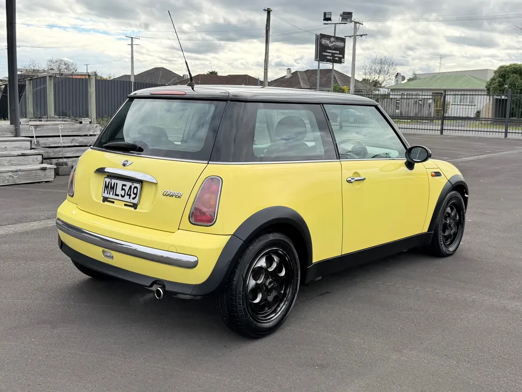 2003 Bmw Mini Cooper ~Low Kms Carousel 6