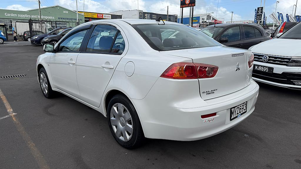 2008 Mitsubishi Galant 2 Keys Carousel 3