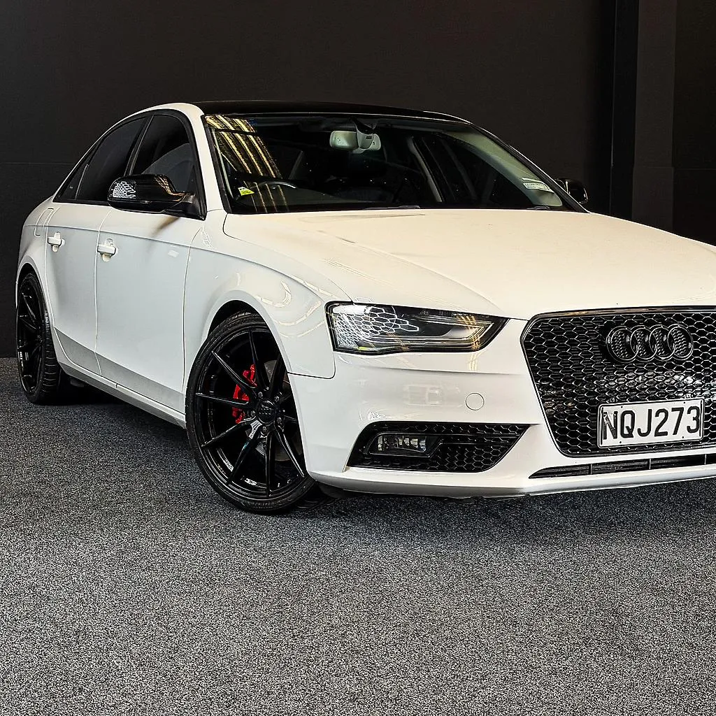 2012 AUDI A4 Carousel 9