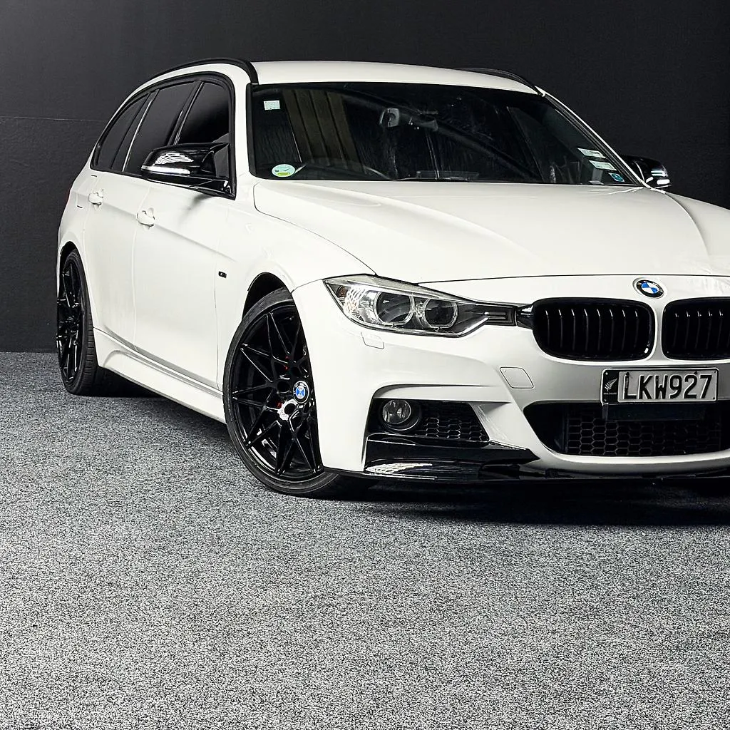 2012 Bmw 320d 320D Carousel 9