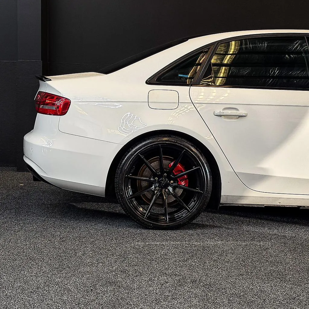 2012 AUDI A4 Carousel 1