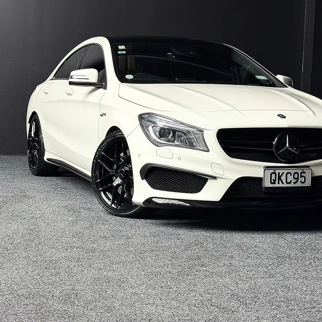2014 Mercedes-benz Cla 45 AMG Carousel 9