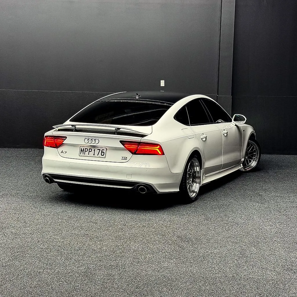 2011 AUDI A7 S LINE TDI QUATTRO Carousel 4