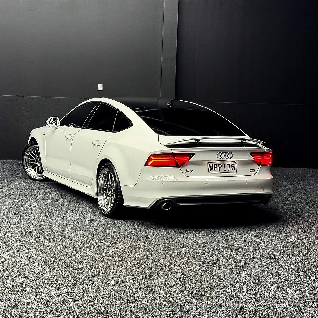 2011 AUDI A7 S LINE TDI QUATTRO Carousel 5
