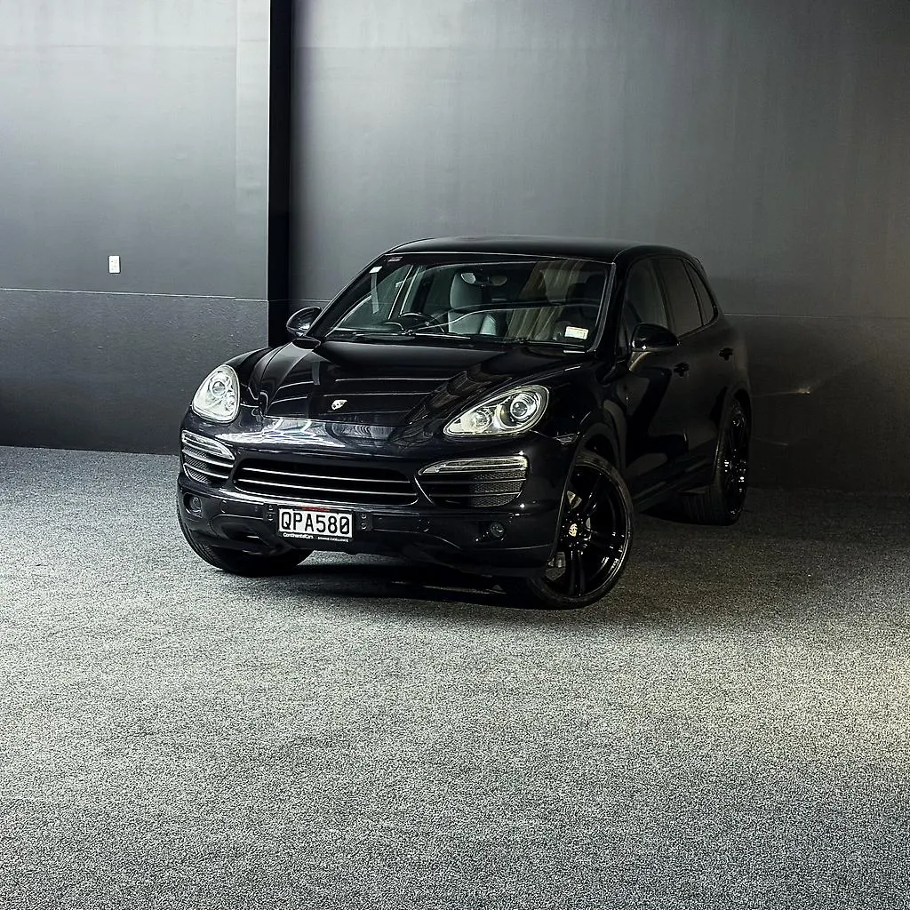 2010 Porsche Cayenne s Carousel 7