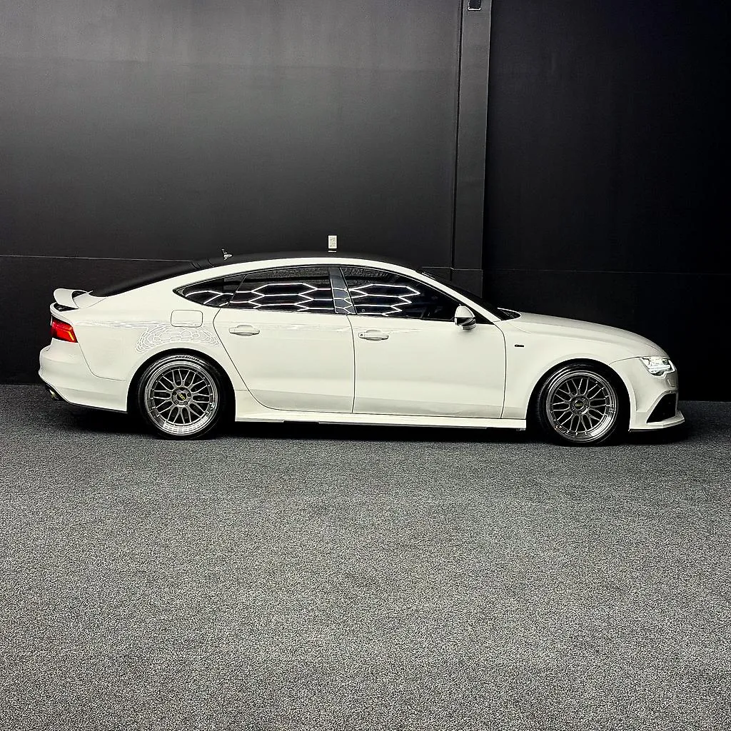 2011 AUDI A7 S LINE TDI QUATTRO Carousel 3