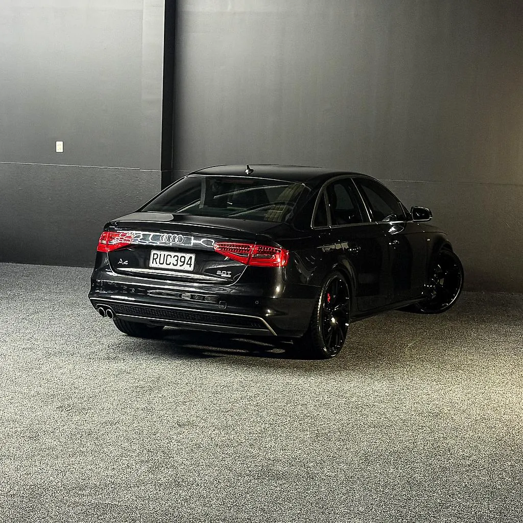 2014 AUDI A4 2.0T S-Line Carousel 5