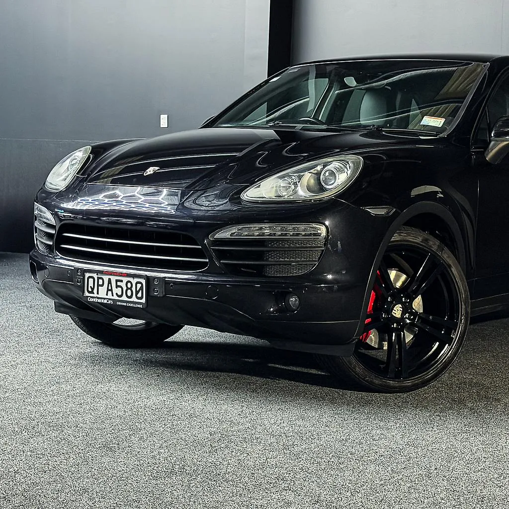 2010 Porsche Cayenne s Carousel 6