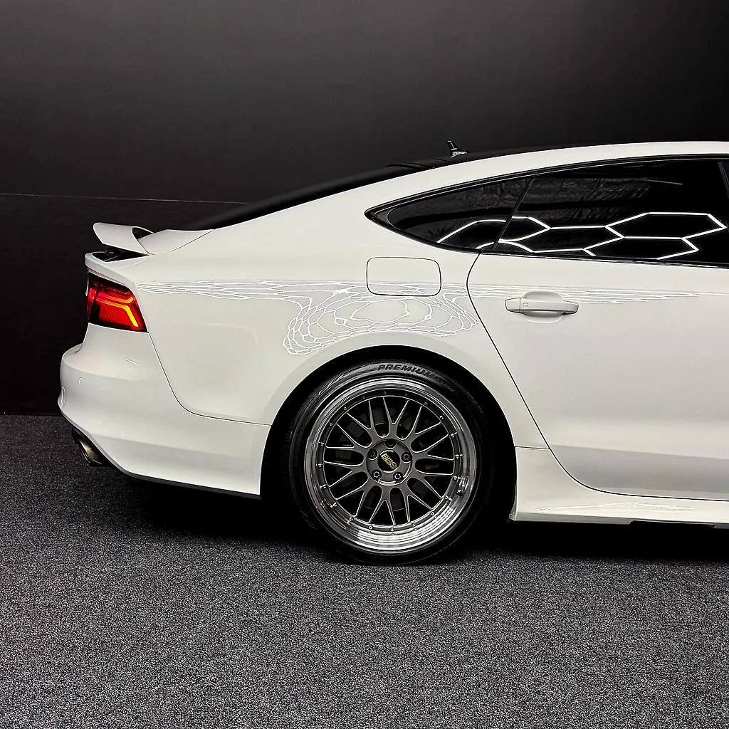 2011 AUDI A7 S LINE TDI QUATTRO Carousel 1