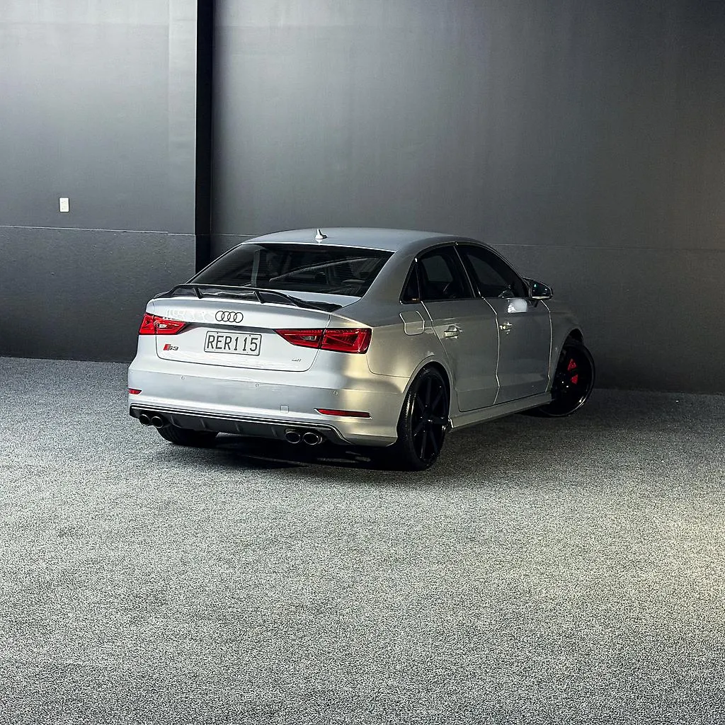 2014 AUDI S3 Carousel 5
