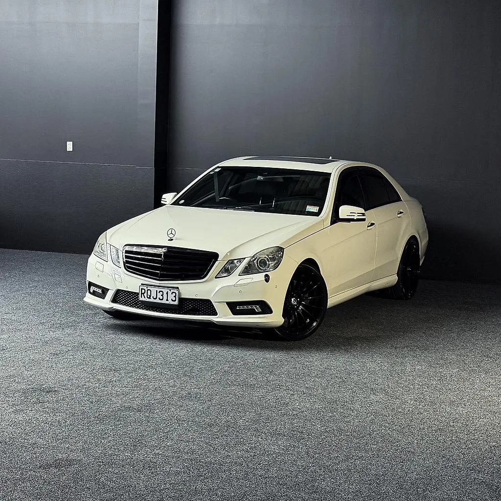 2010 Mercedes-benz E 550 Carousel 7