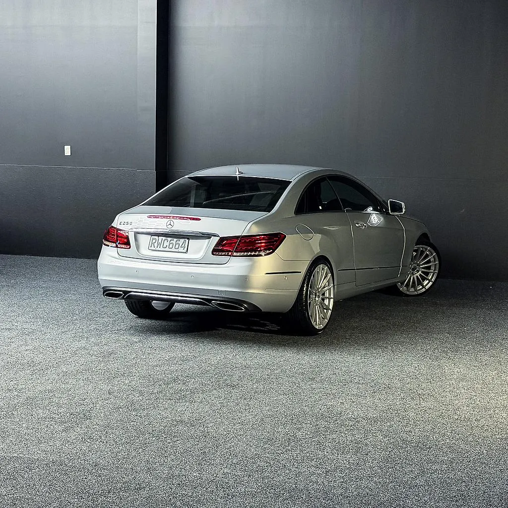2014 Mercedes-benz E-class E250 COUPE Carousel 3