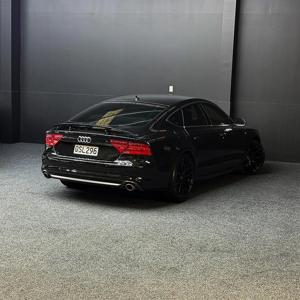 2011 AUDI A7 S LINE TDI AUTO Carousel 6