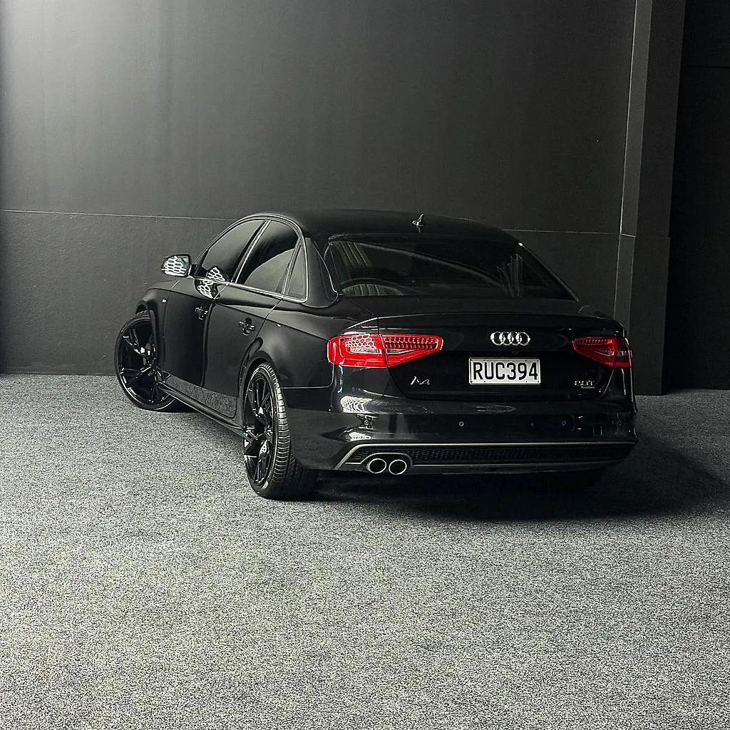2014 AUDI A4 2.0T S-Line Carousel 6