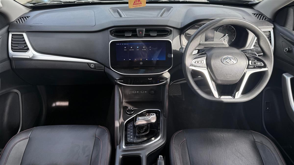 2022 LDV T60 4X4 LUX AUTO DIESEL LOW KMS Carousel 12