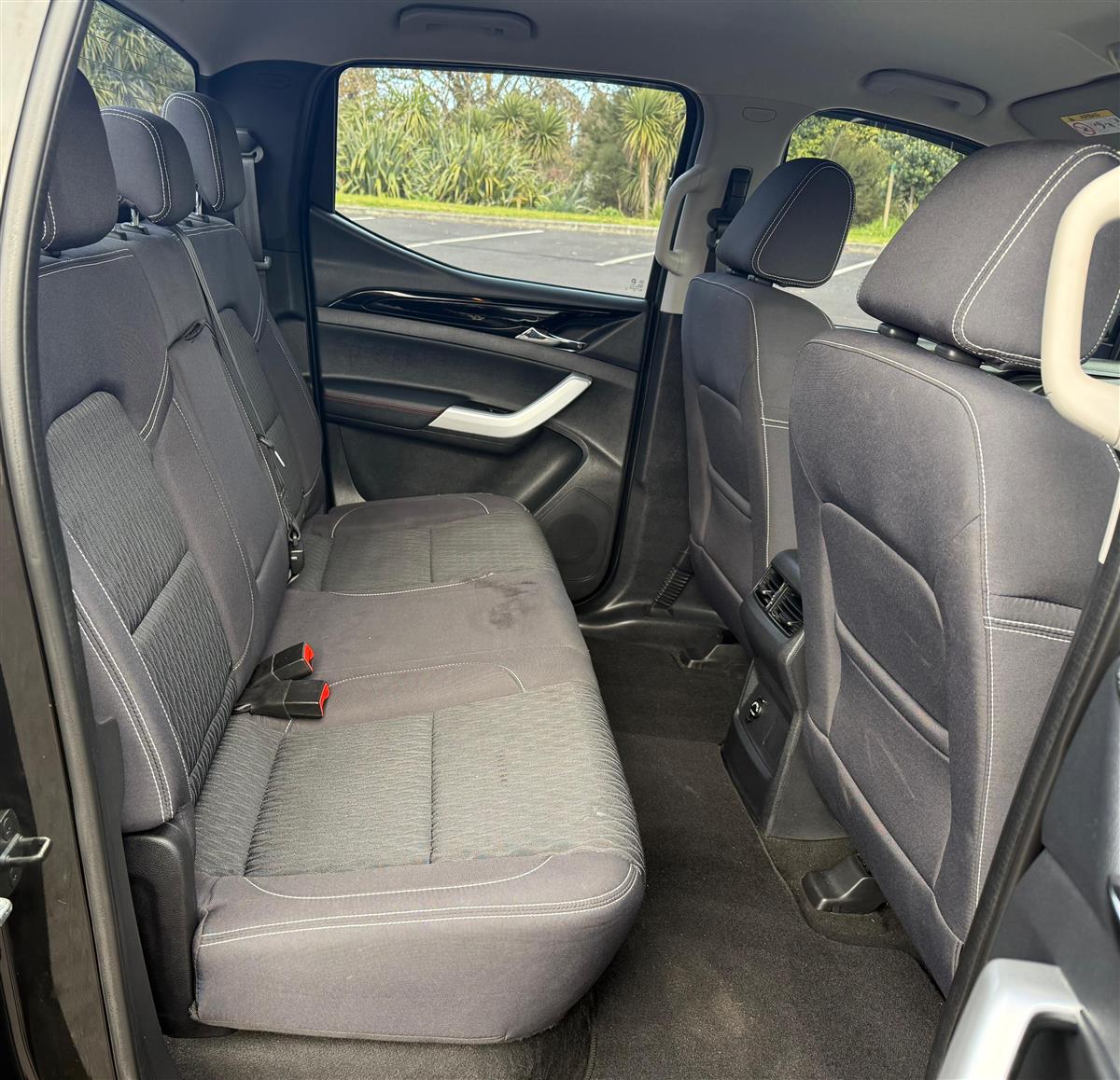 2022 LDV T60 Bi-Turbo 4X4 LOW KMS Carousel 9