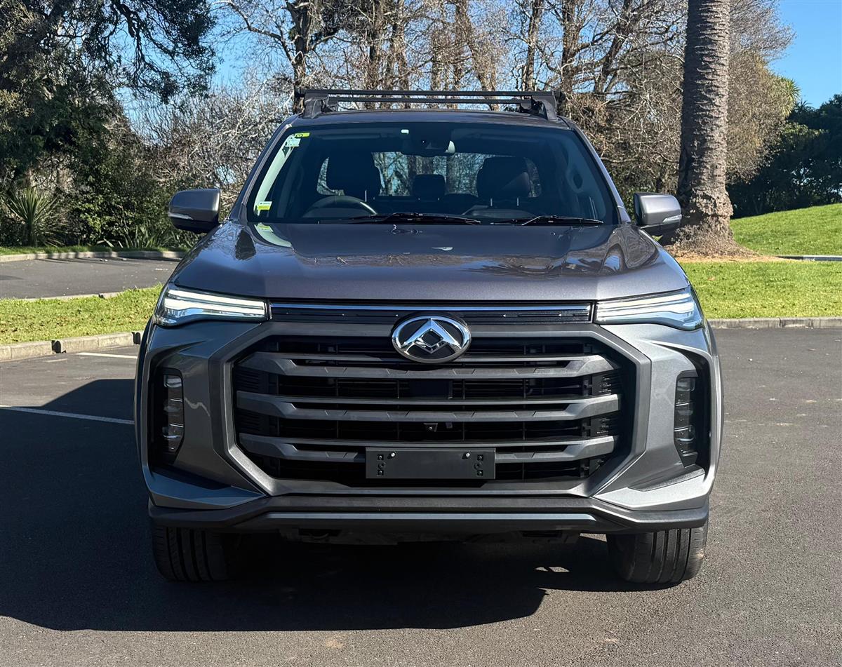 2022 LDV T60 Collage 2