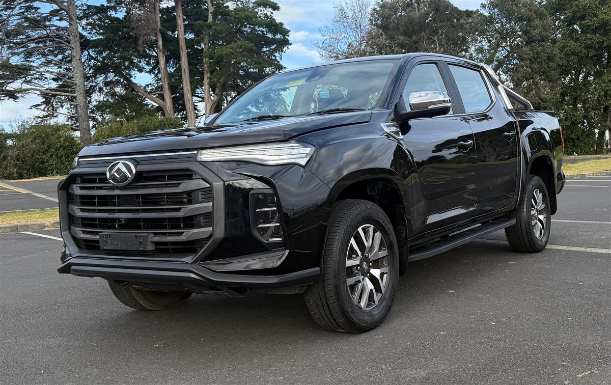 2022 LDV T60 4X4 LUX AUTO DIESEL LOW KMS Carousel 3